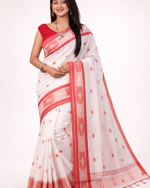 Classic White and Red Cotton Saree with Traditional Kulo Design | Premium Ethnic Wear | Mrs. SARDARNI